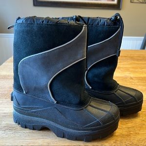 Kid Connection Snow Boots size 4 Big Kid